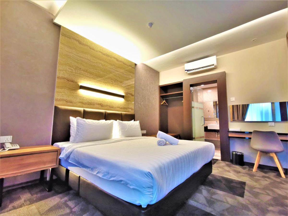 Prestigo Hotel - Johor Bharu Джохор-Бару Экстерьер фото