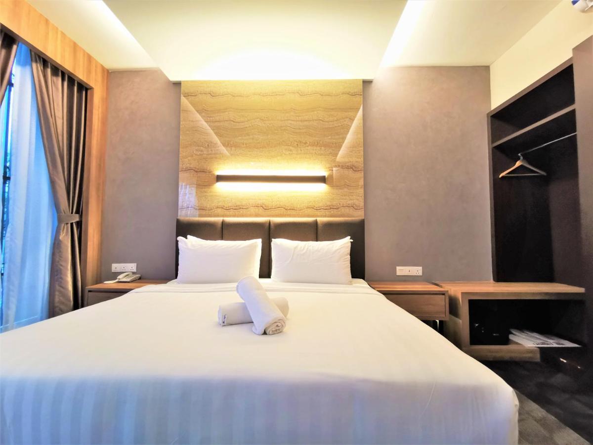 Prestigo Hotel - Johor Bharu Джохор-Бару Экстерьер фото