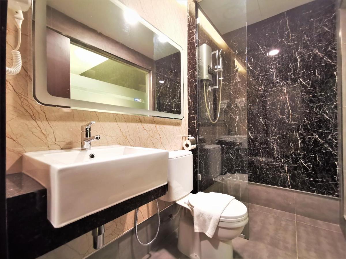 Prestigo Hotel - Johor Bharu Джохор-Бару Экстерьер фото