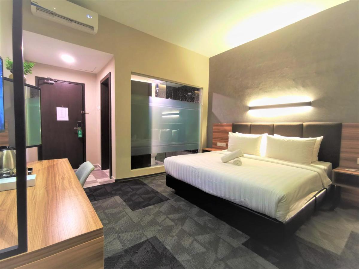 Prestigo Hotel - Johor Bharu Джохор-Бару Экстерьер фото