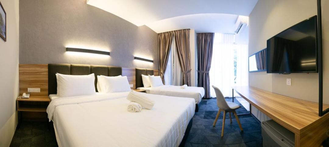 Prestigo Hotel - Johor Bharu Джохор-Бару Экстерьер фото