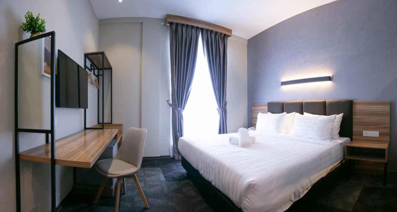 Prestigo Hotel - Johor Bharu Джохор-Бару Экстерьер фото