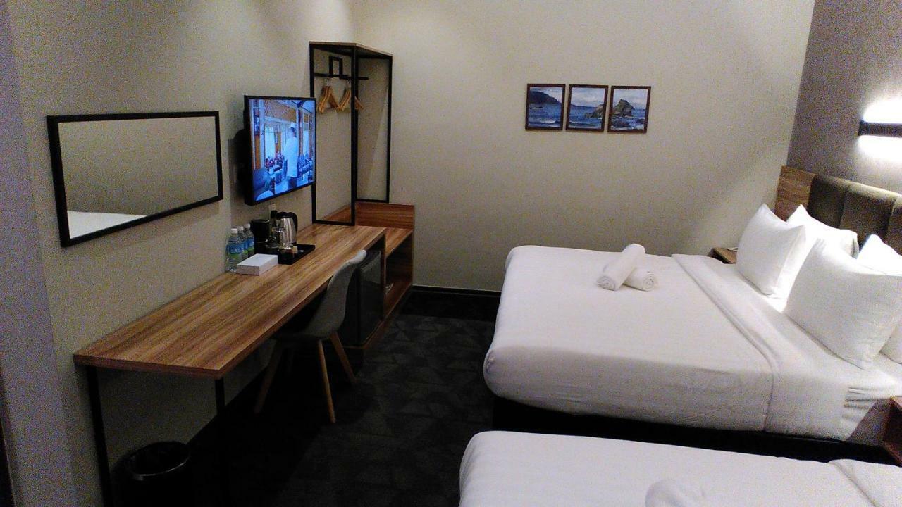 Prestigo Hotel - Johor Bharu Джохор-Бару Экстерьер фото